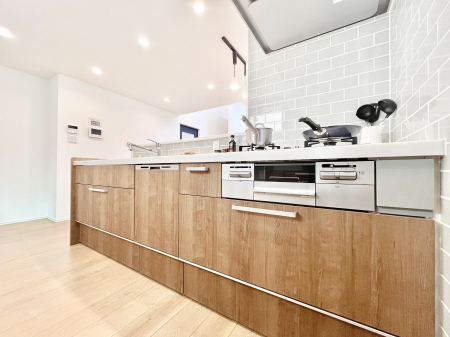 �L�b�`���@�������������I�ɁA�y�����I�V�X�e���L�b�`��  