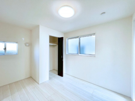 �q�������@�q�������ɂ��������߂Ȏ��[�X�y�[�X�����Ղ�̋���