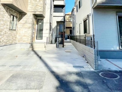 �@�����Ɍ������Ȃ����ԃX�y�[�X�B