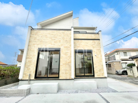 ���n�O�ώʐ^�@�����Ղ�̗z���ƊJ�����ɕ�܂�閾�邢�Z�܂�  