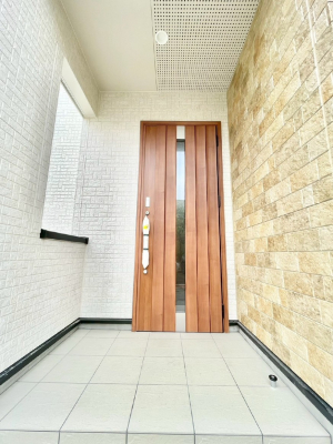 ���ց@�Z�܂��̊�����o����A���փh�A�B 