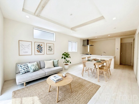 ���r���O�@�������������͋C�̂k�c�j�͉Ƒ��݂�Ȃ̉��K��ԁ��Ƌ��CG�ł�