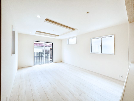 ���̑����ρ@�傫�ȑ����炽���Ղ�̗z���ƕ����������郊�r���O  