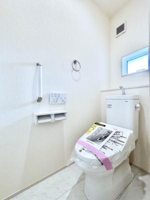 �g�C���@�E�H�V�����b�g�t���g�C����1�K��2�K���ꂼ��ɔz�u����Ă��ĂƂĂ��֗��ł��B 