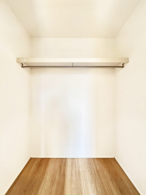 ���̑��@�ߗނ��n���K�[�Ɋ|�����܂܎��[�ł���WIC�B�ߗނ̐������ڂ����₷���ĕ֗��ł��I