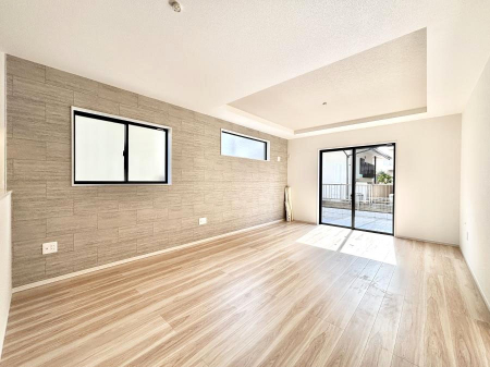 ���r���O�@�傫�ȑ����炽���Ղ�̗z���ƕ����������郊�r���O