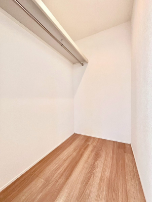 ���̑��@�ߗނ��n���K�[�Ɋ|�����܂܎��[�ł���WIC�B�ߗނ̐������ڂ����₷���ĕ֗��ł��I