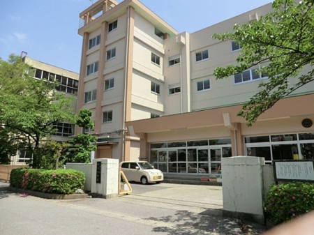 ���ӊ��@���w�Z 350m �����s�����쏬�w�Z