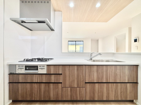 �L�b�`���@�������������I�ɁA�y�����I�V�X�e���L�b�`��  �@