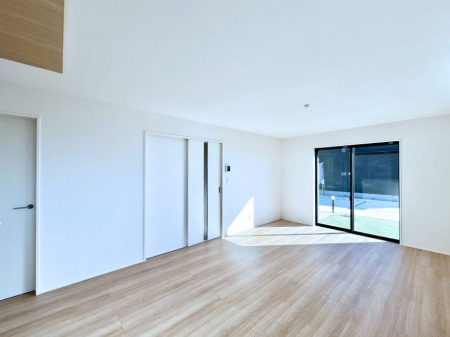 ���̑����ρ@�Ƒ������R�ƏW�܂�e���̃X�y�[�X�ɂȂ肻��