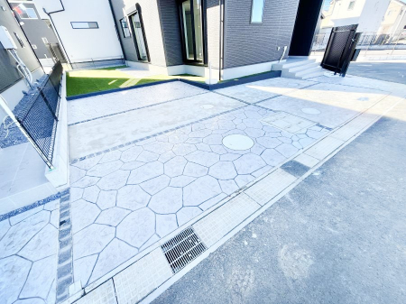 �@�����Ɍ������Ȃ����ԃX�y�[�X�B