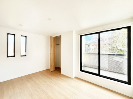 ���̑����ρ@�o���R�j�[���J�������v���X���Ă����m���B  