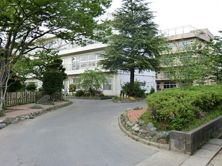 ���ӊ��@���w�Z 630m �䑷�q�s���Ζk�䒆�w�Z