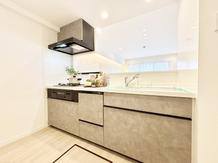 �L�b�`���@�������������I�ɁA�y�����I�V�X�e���L�b�`��