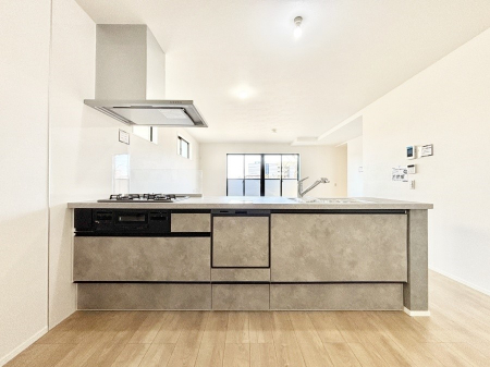 �L�b�`���@��Ƃ肠��L�b�`���ł͂��Ƒ��Ɗy�������������ł��܂��B