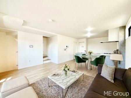 ���r���O�@���Ƒ��̓��₩�Șb�����ŕ�܂�閾�邢���r���O  ���Ƌ��CG�ł�