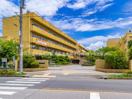 ���ӊ��@���w�Z 240m �z�J�s���������w�Z