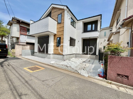 ���n�O�ώʐ^�@�����Ղ�̗z���ƊJ�����ɕ�܂�閾�邢�Z�܂�  