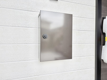 ���̑��@�V���v���f�U�C���̃|�X�g�B