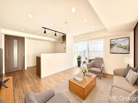 ���r���O�@�������������͋C�̂k�c�j�͉Ƒ��݂�Ȃ̉��K��ԁ@���Ƌ��CG�ł�