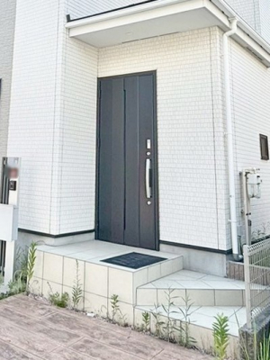 ���ց@��؂ȉƑ��A���q���o�}���錺�ցB