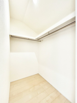 ���̑��@�ߗނ��n���K�[�Ɋ|�����܂܎��[�ł���WIC�B�ߗނ̐������ڂ����₷���ĕ֗��ł��I