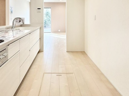 ���̑����ρ@�������[�t���I���p�i�E���p�i�̎��[�ɂ��劈��B