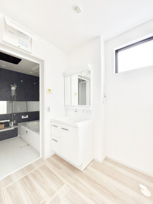 ���̑��@1���̎n�܂���S�n�悭�I�_�炩�Ȓ��̌����������鑋���������ʎ�