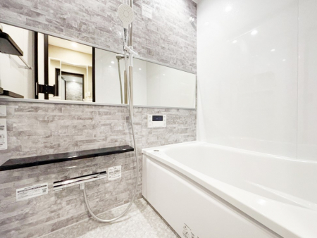 �����@����̔�������Ă���閾�邢�������̂���o�X���[��