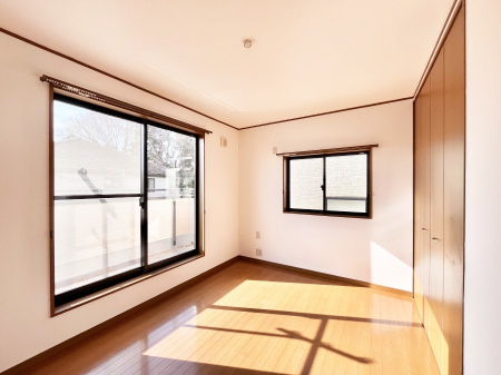 ���̑����ρ@2�ʍ̌����m�ۂ������邢��ԁB�Ƒ��݂�Ȃ����K�ȕ�炵����������݌v�ł��B