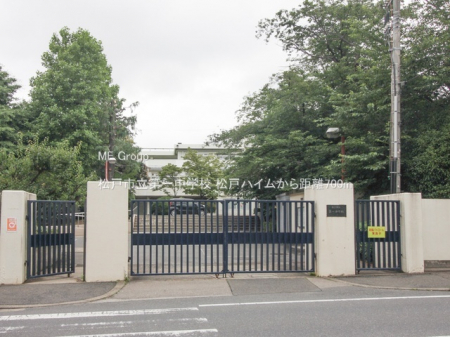 ���ӊ��@���w�Z 700m ���ˎs����ꒆ�w�Z