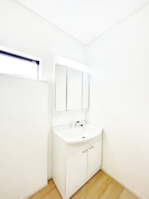 ���̑��@��Ƃ�̐��ʃX�y�[�X�Œ��̐g�x�x�����N���N