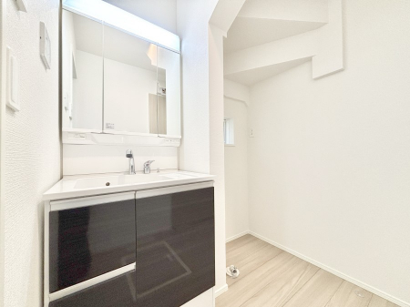 ���̑��@�L�X�Ƃ�Ƃ�̂��郉���h���[�X�y�[�X�B  