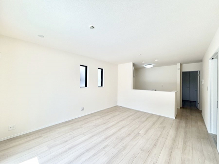 ���r���O�@�������������͋C�̂k�c�j�͉Ƒ��݂�Ȃ̉��K���  