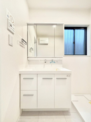 ���ʑ�E���ʏ��@���[�͂Ƌ@�\���ɗD�ꂽ���ʉ��ϑ�