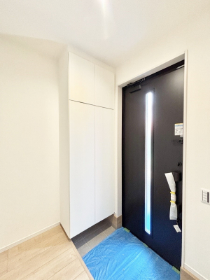 ���ց@�K���X�X���b�g�̓��������փh�A�������Ɍ���͂��Ă���܂�