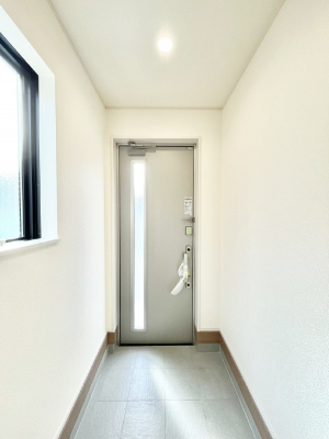 ���ց@���փh�A�ɃX���b�h���C���������Ă���̂Ō��̉��o�����Ă���܂��I