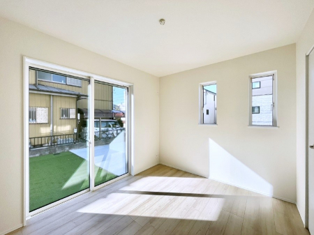 ���̑����ρ@���r���O�ׂ̗ɂ���m���B�����J�����čL�����p���邱�Ƃ��\�ł��B