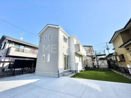 ���n�O�ώʐ^�@�������ꂽ�O�ρA�㎿�ȏZ��Ԃ��L���鎺���͉i�����S���ĉ߂�����Z���ł��B 