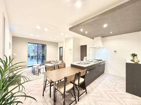 ���̑����ρ@�傫�ȑ����炽���Ղ�̗z���ƕ����������郊�r���O  