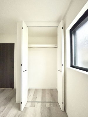 ���[�@�����Ղ�̎��[�X�y�[�X�ŉ��K�ɕ�点���� 