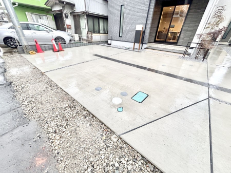 �@�����Ɍ������Ȃ����ԃX�y�[�X�B