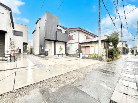 ���n�O�ώʐ^�@�O�ʓ��H�͂�����Ɛ�������Ă��܂�  