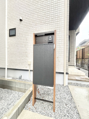 ���̑��@�V���v���f�U�C���̃|�X�g�B