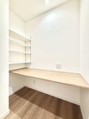 ���̑����ρ@�����Ղ�̔[�˃X�y�[�X�ŉ��K�ɕ�点����   