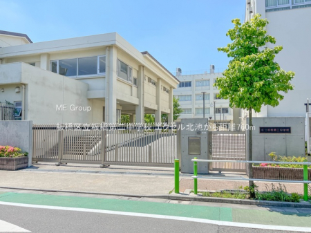 ���ӊ��@���w�Z 760m ���旧����񒆊w�Z