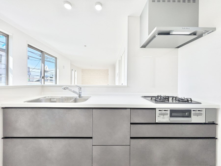 �L�b�`���@�������������I�ɁA�y�����I�V�X�e���L�b�`��  