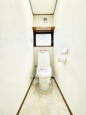 �g�C���@�g�C����1�K��2�K���ꂼ��ɔz�u����Ă��ĂƂĂ��֗��ł��B 