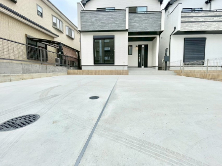 �@�����Ɍ������Ȃ����ԃX�y�[�X�B