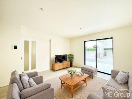 ���r���O�@���Ƒ��̓��₩�Șb�����ŕ�܂�閾�邢���r���O  ���Ƌ��CG�ł�